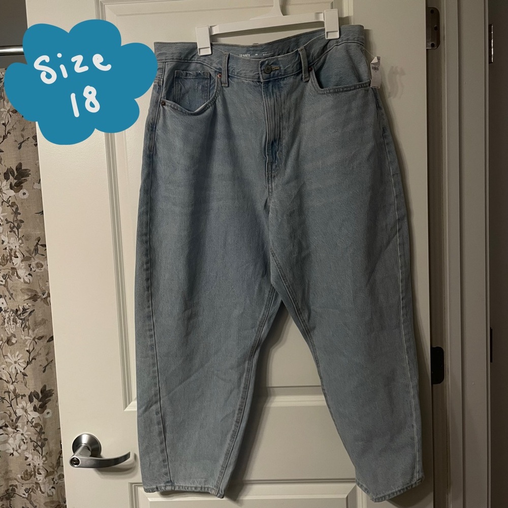 Old Navy NWT Light Wash Extra High Rise Balloon size 18 Jeans